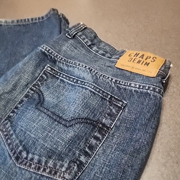 Chaps Denim Straight Fit Mens Jeans 40x30 Classic Blue Cotton - Picture 2 of 7